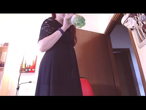 ❤️ Ein unterwürfiger Sklave, der schmutzige und üppige Höschen liebt, wird gezwungen zu masturbieren, nachdem er dieses Video gesehen hat! ❤️❌ Sluts bei de.filmepornonline.ru ️❤